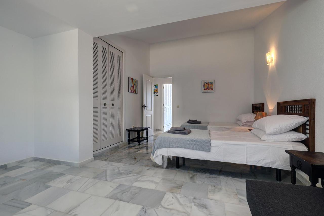 Quaint 2 Bedroom Townhouse With Pool Close To Sea! Benalmádena Extérieur photo