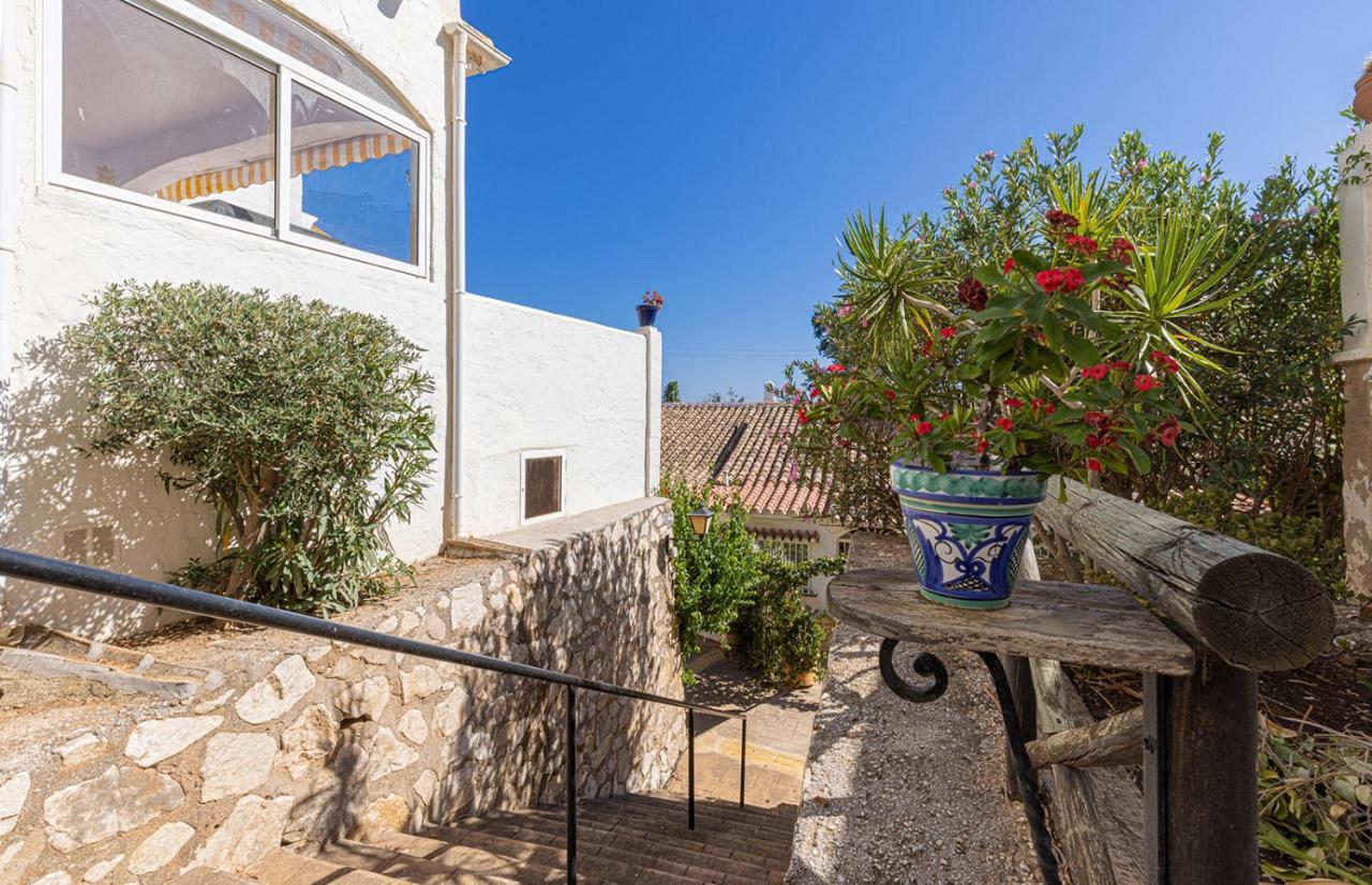 Quaint 2 Bedroom Townhouse With Pool Close To Sea! Benalmádena Extérieur photo