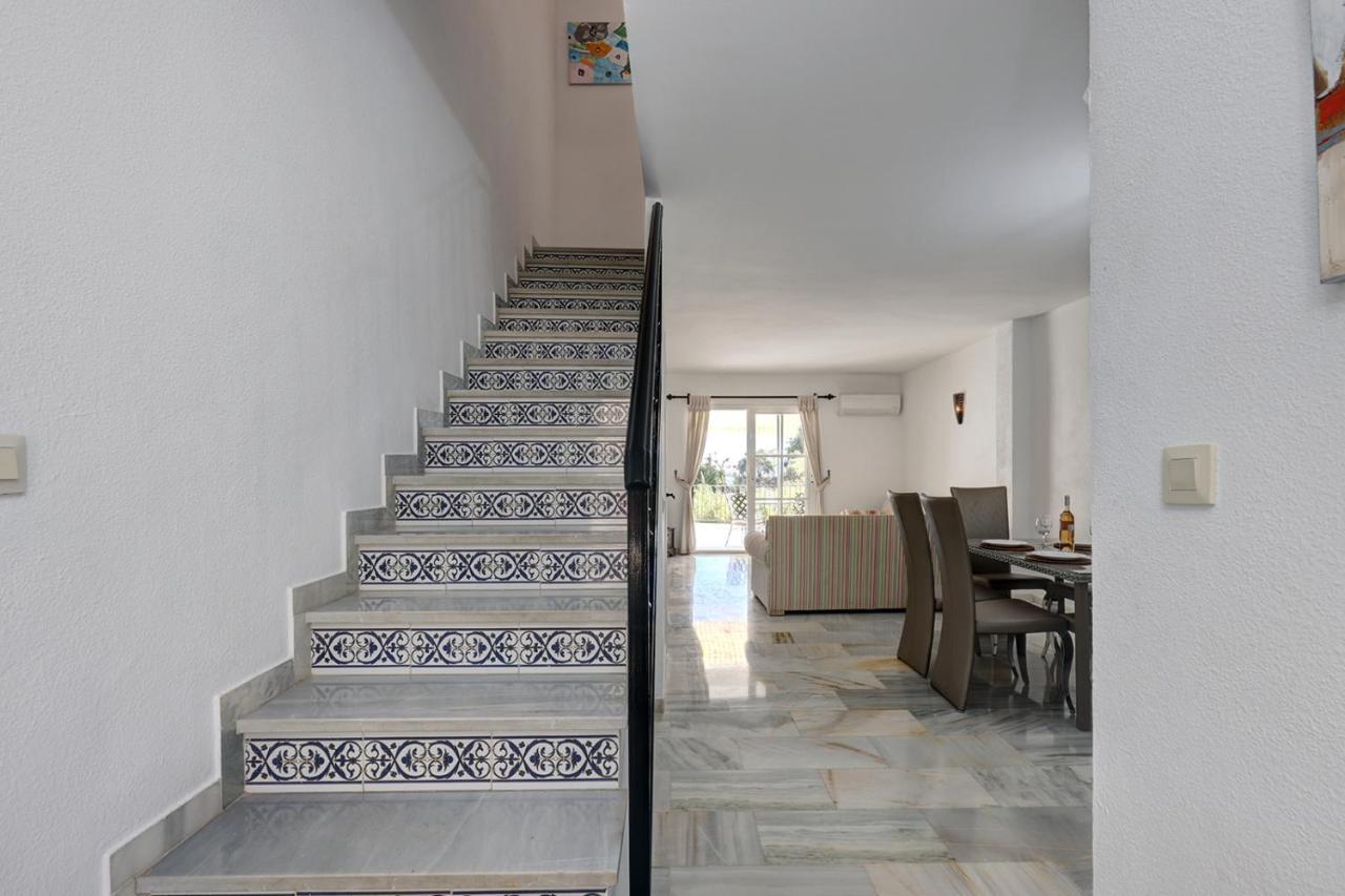 Quaint 2 Bedroom Townhouse With Pool Close To Sea! Benalmádena Extérieur photo