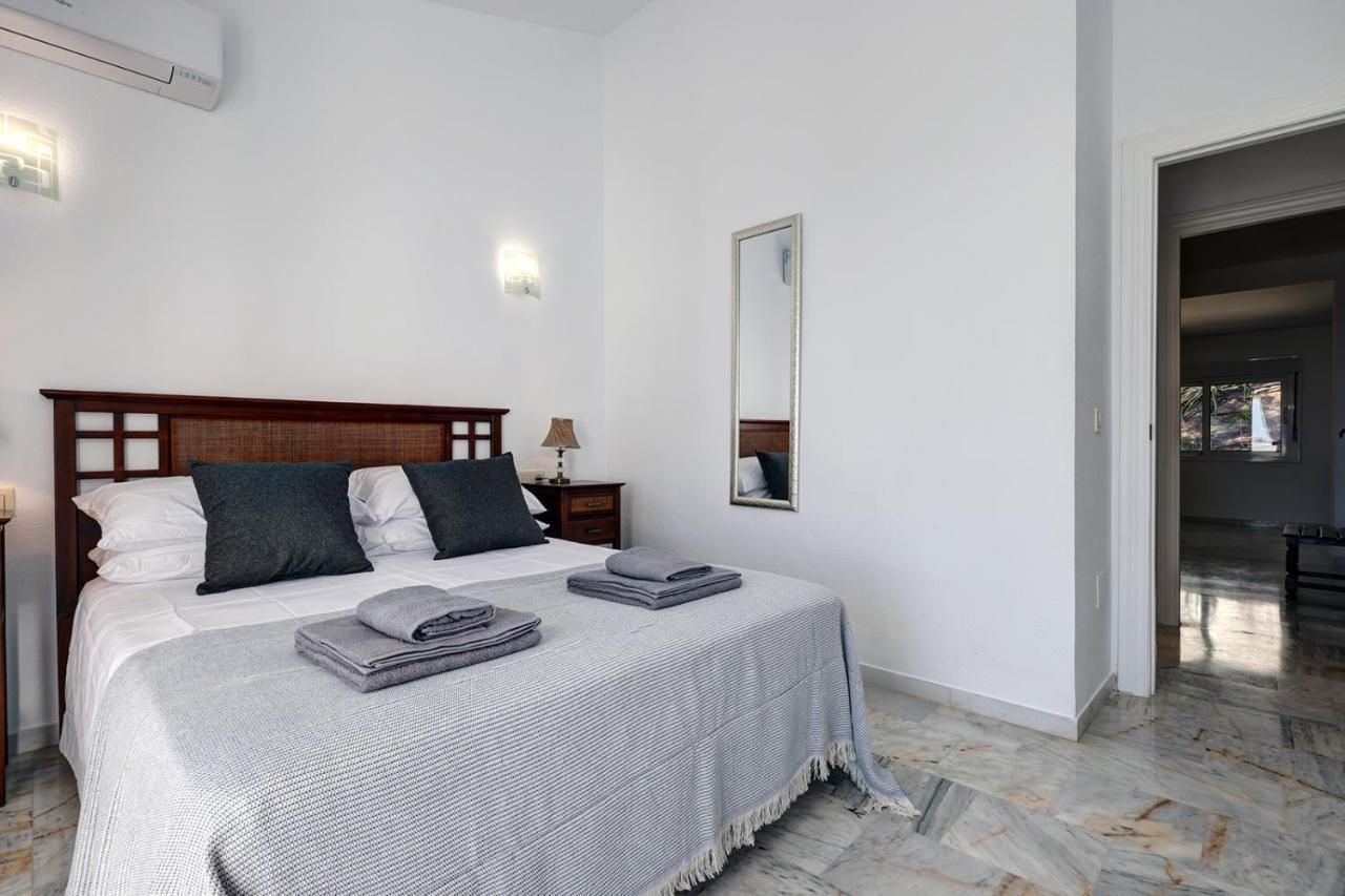 Quaint 2 Bedroom Townhouse With Pool Close To Sea! Benalmádena Extérieur photo
