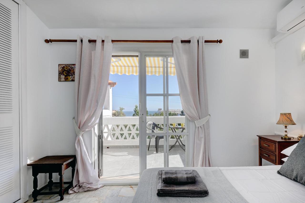 Quaint 2 Bedroom Townhouse With Pool Close To Sea! Benalmádena Extérieur photo