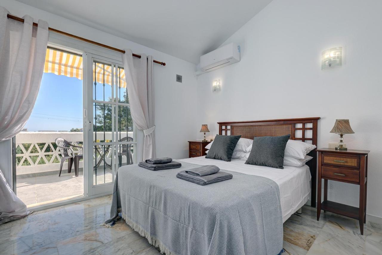 Quaint 2 Bedroom Townhouse With Pool Close To Sea! Benalmádena Extérieur photo